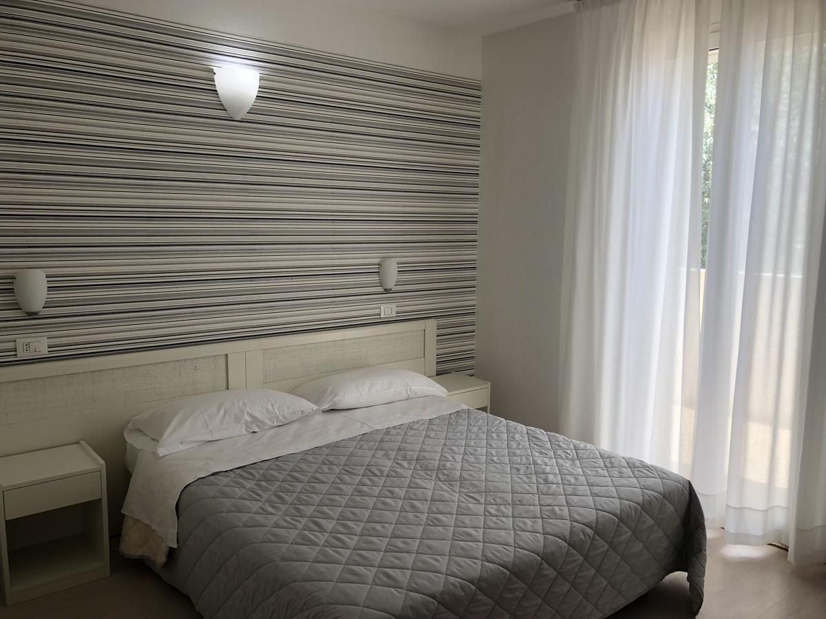 Hotel Stella Polare Римини Экстерьер фото